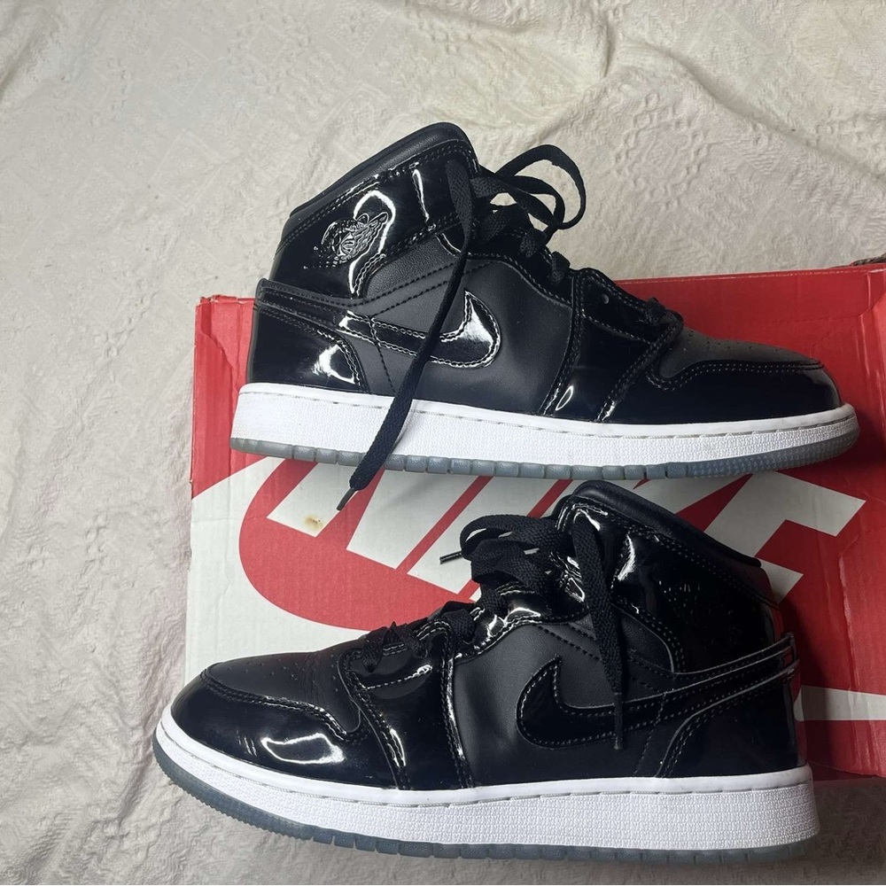 Jordan 1 Black Patent Leather Mids